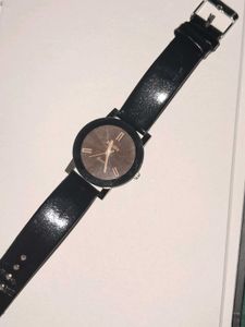 Elegant Black Watch