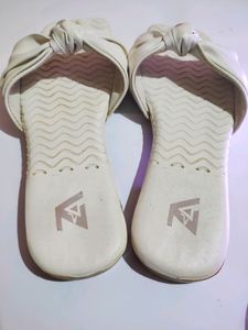 Comfortable flats for ladies and girls