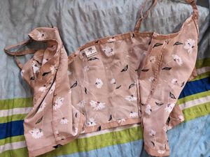 Cute Buttoned Crop Top
