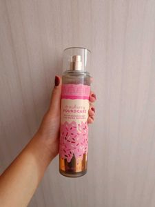 Bath And Body Works Strawberry Pound Cake