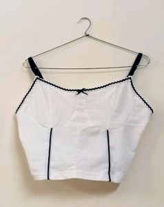 Cute white cami top 🤍🐻‍❄️