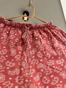 Regular Red Shorts