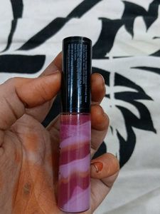 💖 Plum Soft Swirl Lipgloss – For That Juicy Glaze