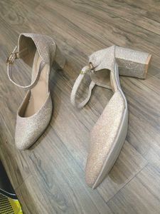 Women&#39;s Heels✨