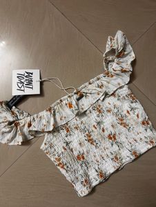 Floral Ruffle Crop Top