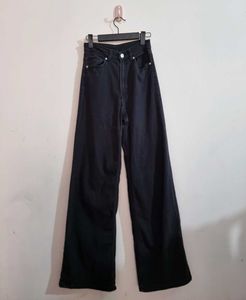 H&amp;M Ladies Jean