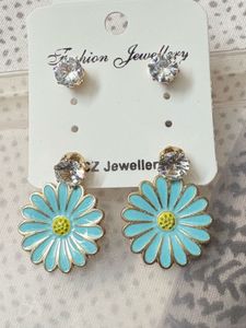 Daisy Flower Earrings