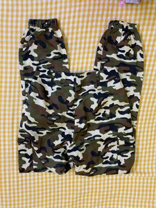 Camo Print Joggers Waist 28