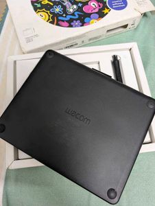 Wacom Intuos Pen Tablet