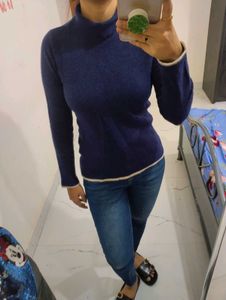 Halter Neck Sweatshirt