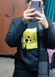 Black And Yellow Top 💛