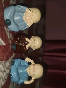 Cute 3 Doll Statue