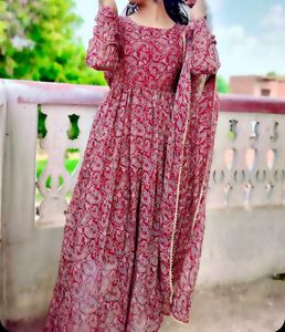 Elegant Ethnic Kurti With Dupatta