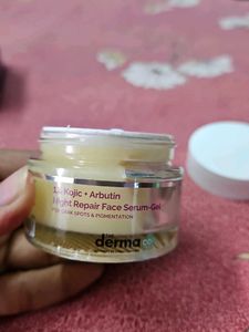 The Derma Co 1% Kojic + Arbutin Serum-Gel