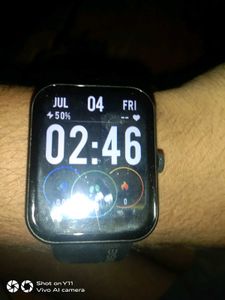 Noise Pulse Go Buzz Smartwatch