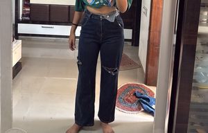 Distressed Wide Leg Jeans