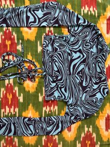 𓃮🐾 Blue Animal Print Mesh Crop Top