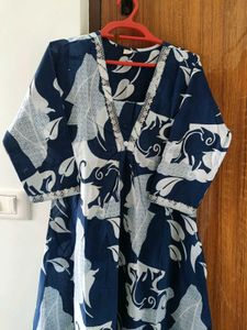 Blue &amp; White Cotton Salwar Kameez Suit