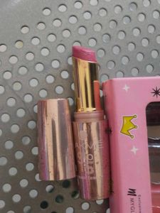 Combo Of Used Makeup Item