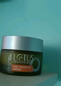 🪷New Lotus Anti Blemish Cream