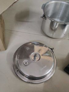 GreenChef Pressure Cooker New with tag 3L aluminiu