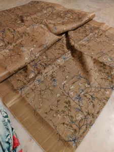 fully new condition saree very nice 👍