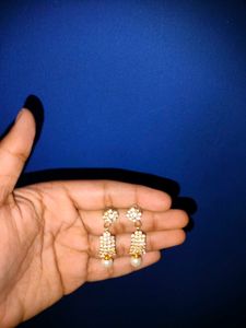 Traditional Crystal Stud Earrings