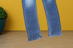L@44 Size-28 Stylish Jeans &amp; Lace Top Outfit