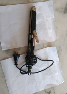 Vega Hair Straightener