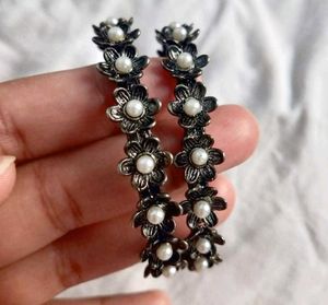 Oxidised silver Floral Bangle Set