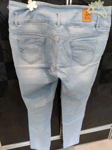 Stylish Light Wash Jeans