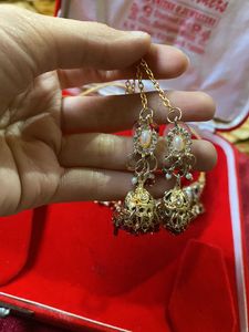 Beautiful light weight necklace set with jhumkas