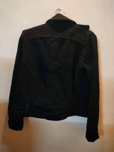 Black Short Coat 🧥