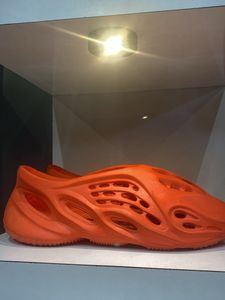 Yezzy Foam Runner