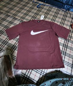 Nike Graphic T-Shirt