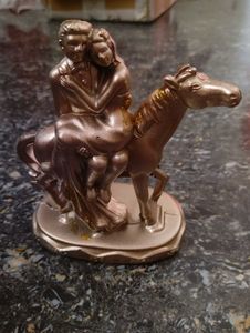 Couple on Horse Showpiece