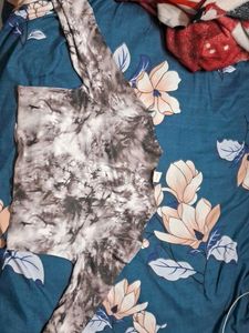 Urbanic Top Size -L