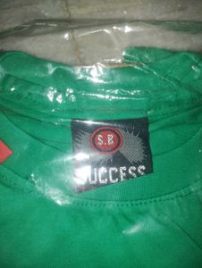 Green Tommy Hilfiger T-Shirt It&#39;s 🤩 Evergreen 🤩