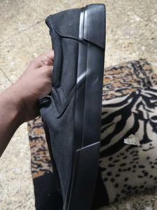 Black Slip-on Casual Shoes