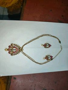 Vintage Gold-Tone Necklace &amp; Earring Set