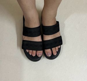 Black Wedges