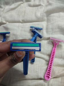 Disposable Razors - Set of 5