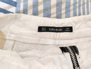 Zara Basic Miniskirt In off-white With Zip Detail