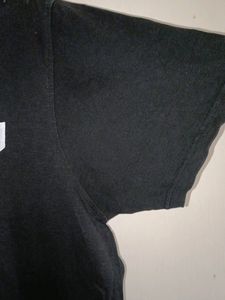 MEN&#39;S BLACK T SHIRT WITH GARCON PRINT AND FUNKY DESIGN AT BOTTOM