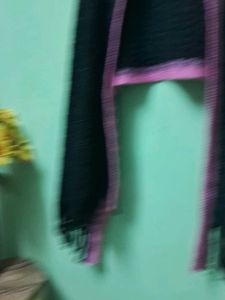 Cozy Black &amp; Pink Knit Shawl 🩷🖤