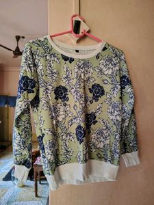 Korean sweatshirt
