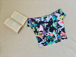 Abstract print crop top