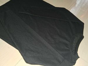 BLACK SWEATSHIRT FOR WOMEN