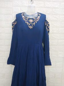 Zardoigi Hand Work Gown