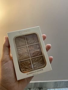 Mars Glowzilla Face Palette